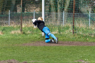 Bild 13 - Frauen MTSV Olympia NMD - SG Ratekau-Strand 08 : Ergebnis: 1:1